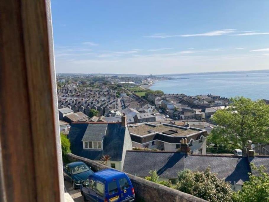 Modern Studio Apartment With Outstanding Views, Sleeps 2 Newlyn Exterior photo
